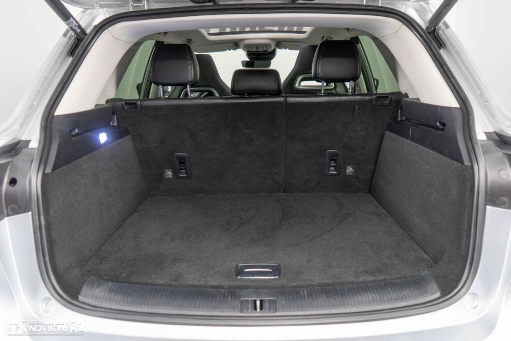 MG EHS 1.5 T-GDI Plug-in Hybrid Luxury - 12