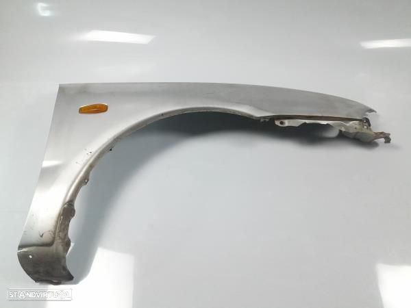 Guarda Lamas Dto Mitsubishi Carisma (Da_) - 1