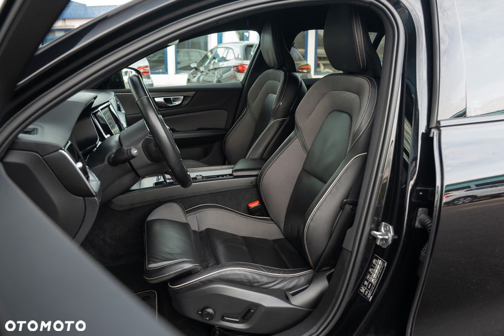 Volvo V60 B4 D Geartronic RDesign - 21