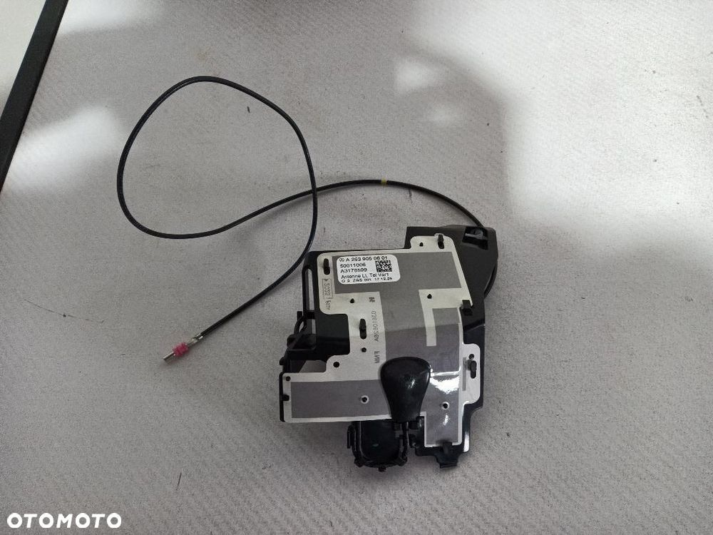 ANTENA TELEFONU MERCEDES GLC W253 A2539050601 - 1