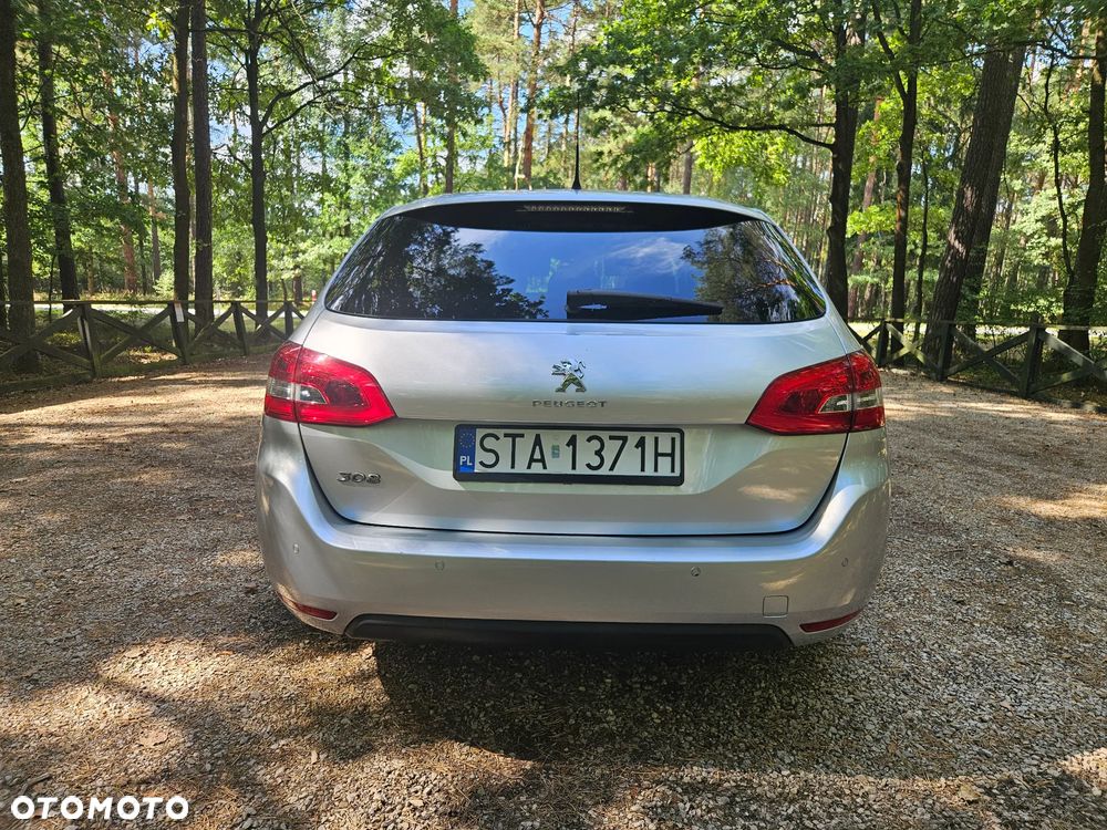Peugeot 308 PureTech 130 GPF Stop & Start Active Business-Paket - 13