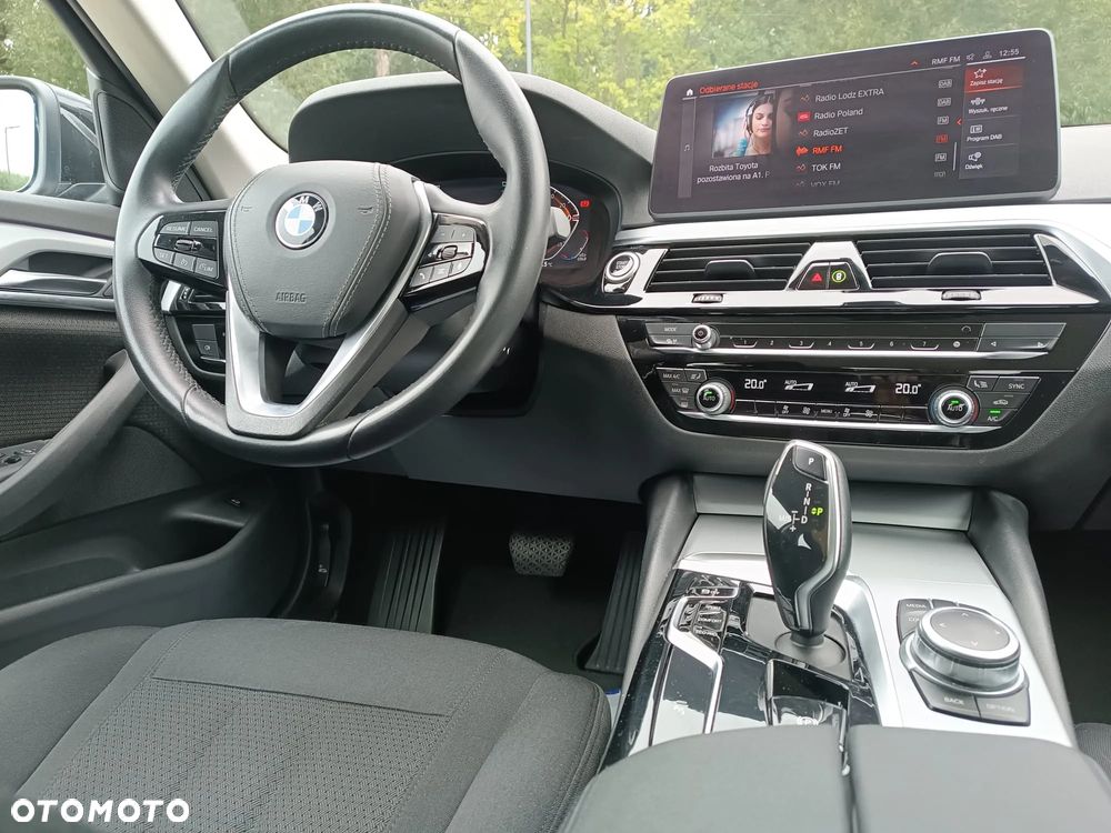 BMW Seria 5 520d MHEV - 18