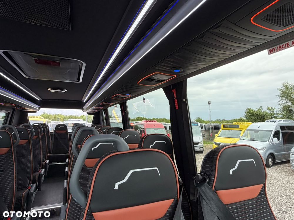 Mercedes-Benz Sprinter 519 - 29