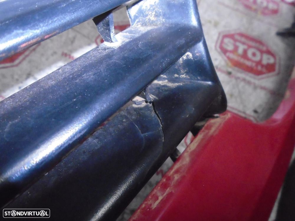 GRELHA FRONTAL VOLKSWAGEN GOLF III 1993 - 4