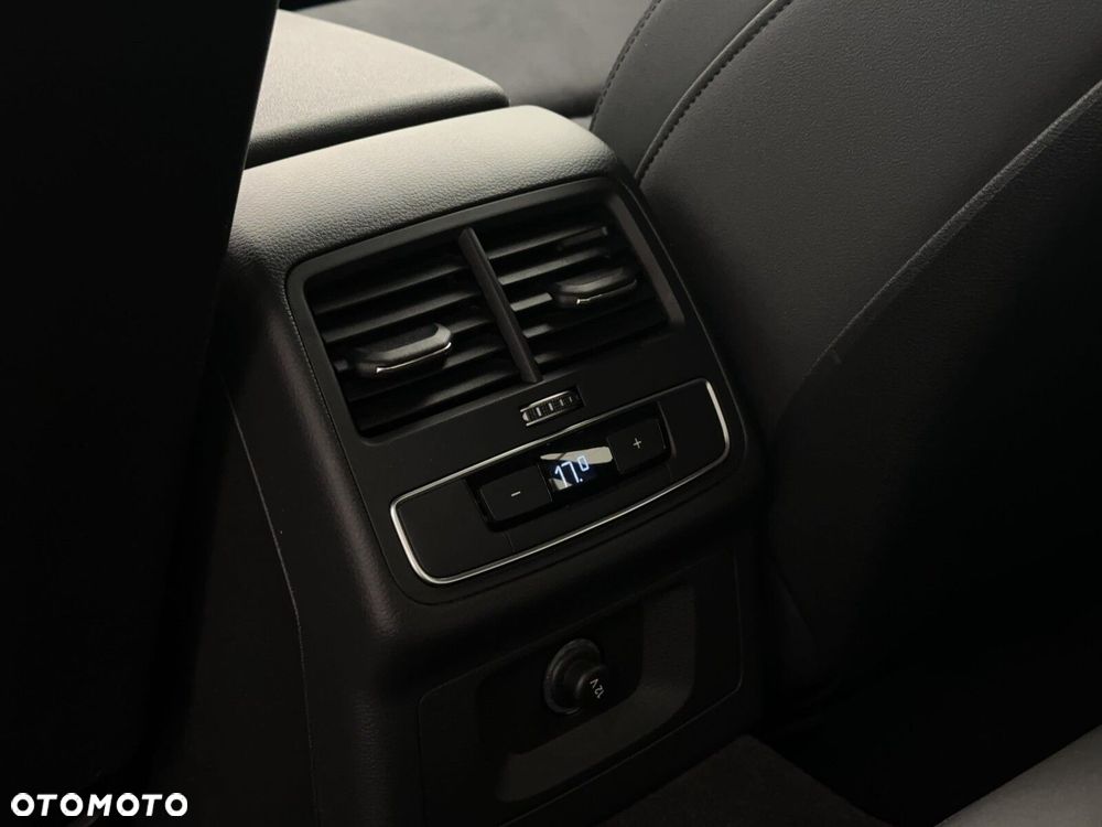 Audi A4 Limousine - 33