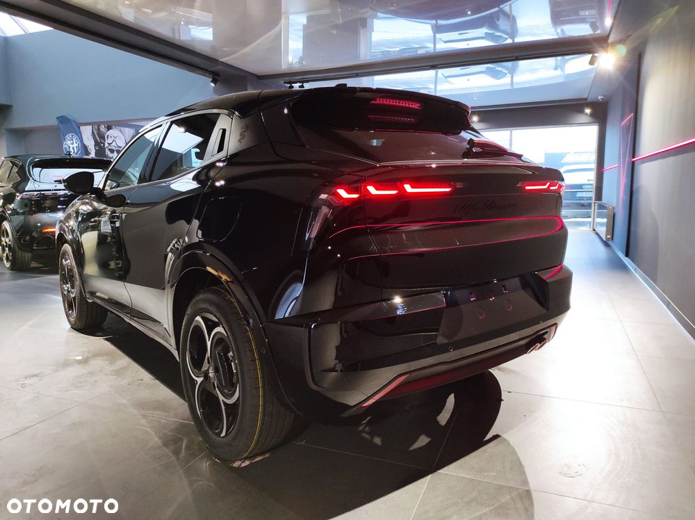 Alfa Romeo Junior 1.2 mHEV Ti eDCT - 4