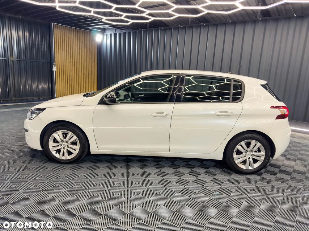 Peugeot 308 1.2 PureTech GPF GT S&S EAT8 - 11