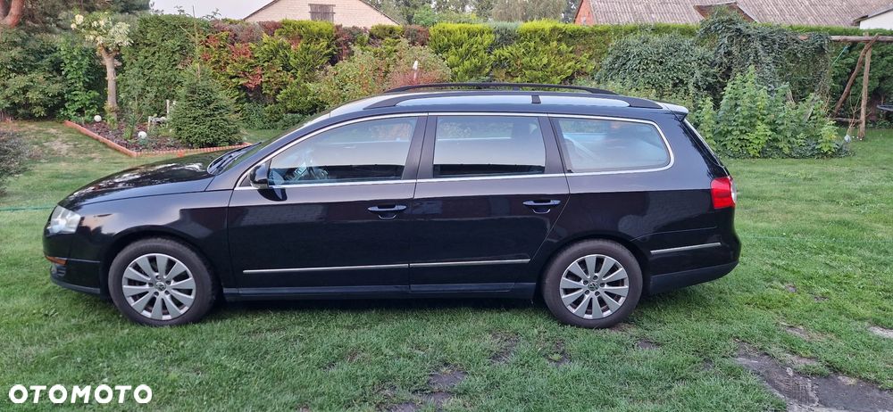 Volkswagen Passat 1.9 TDI DPF BlueMotion - 2