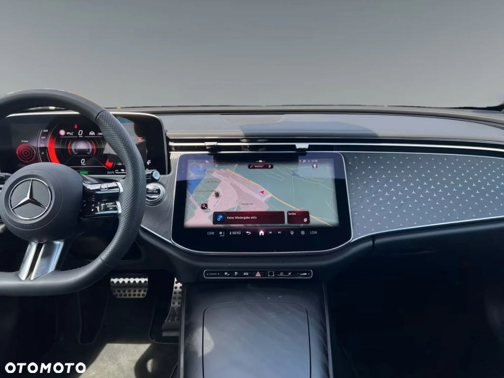 Mercedes-Benz Klasa E 220 d mHEV 4-Matic AMG 9G-Tronic - 14