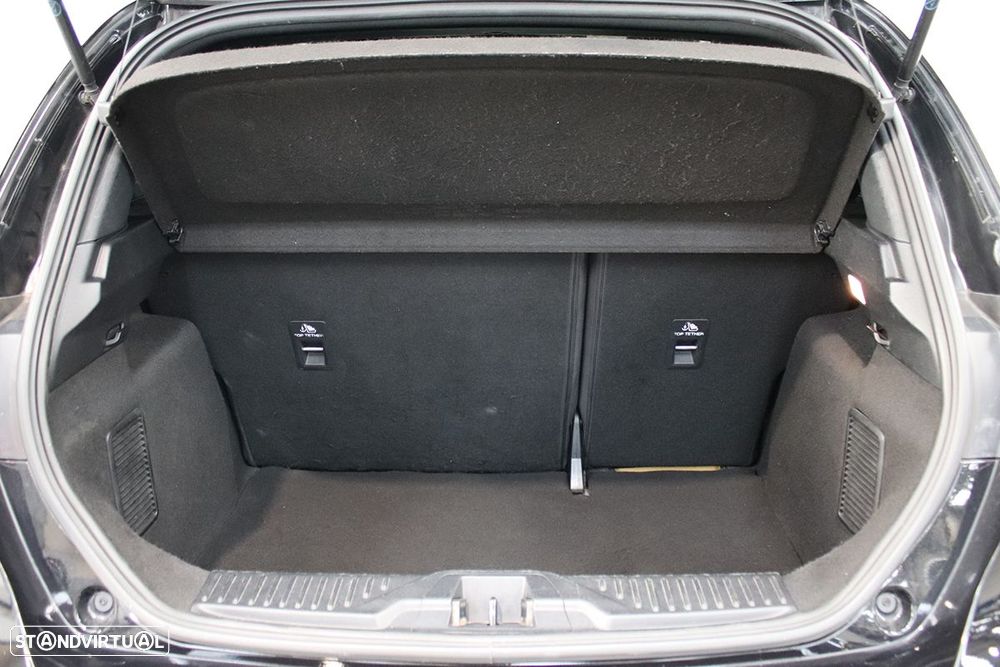 Ford Fiesta 1.0 EcoBoost ST-Line X - 23