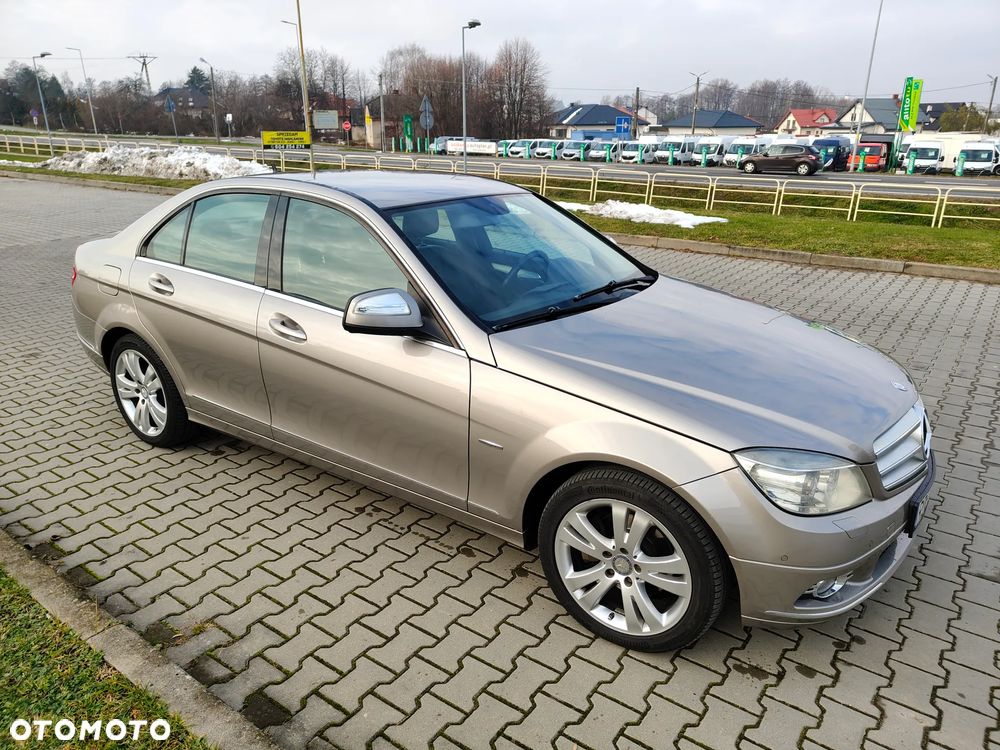 Mercedes-Benz Klasa C 220 CDI DPF Automatik Avantgarde - 2