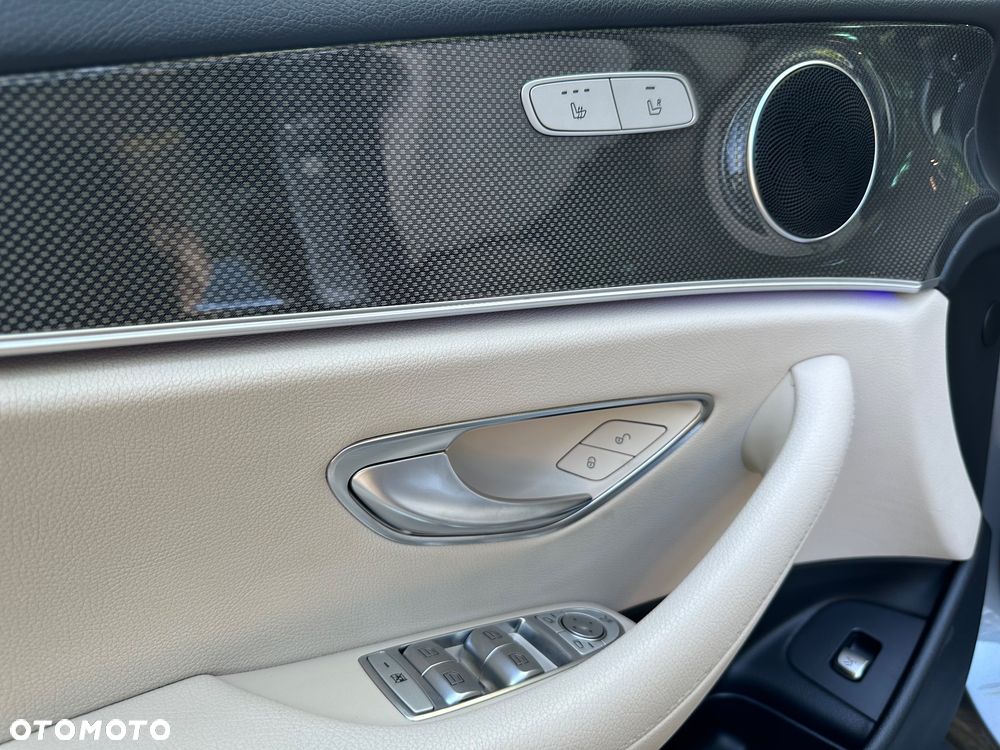 Mercedes-Benz Klasa E 220 d 4-Matic Business Edition 9G-TRONIC - 26