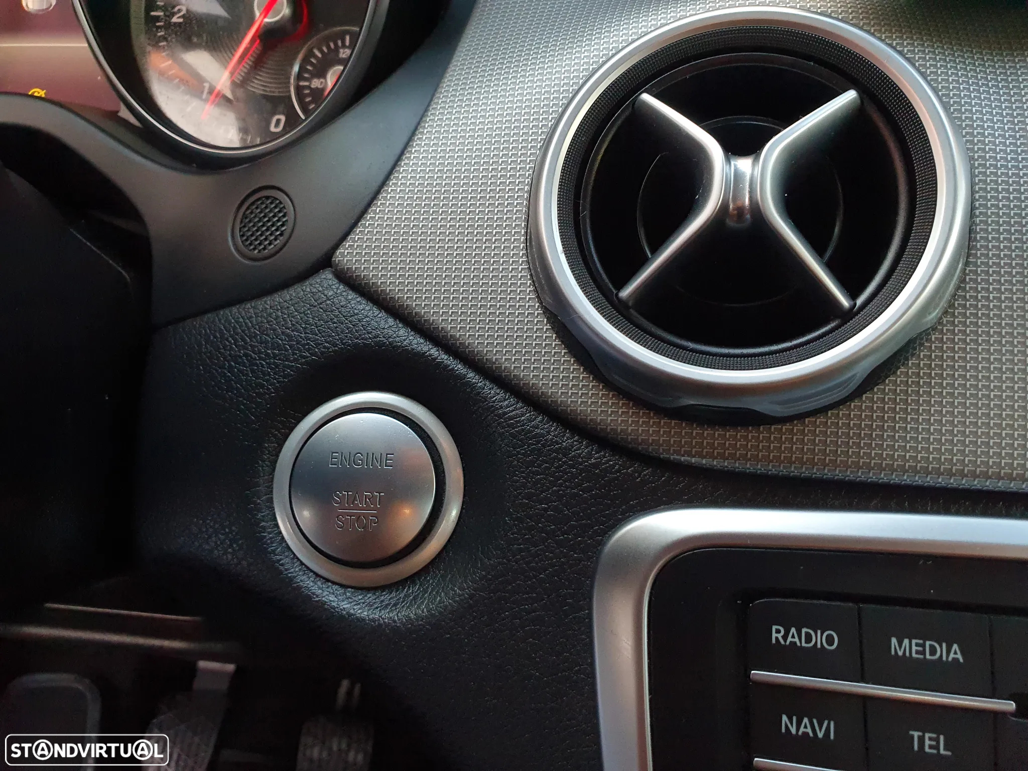 Mercedes-Benz GLA 200 (CDI) d Urban - 9