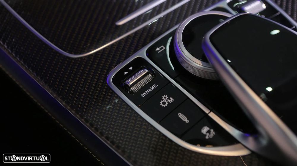 Mercedes-Benz E 63 AMG S 4-Matic+ - 35