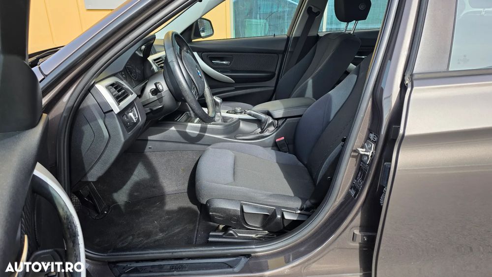 BMW Seria 3 318d - 2