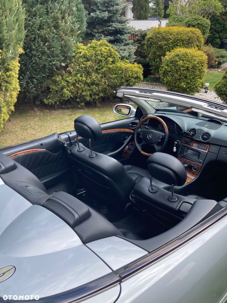 Mercedes-Benz CLK - 10