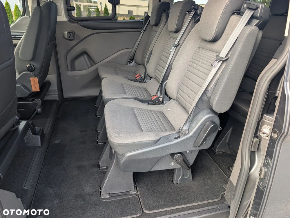 Ford Tourneo Custom 2.0 EcoBlue 320 L2 Titanium - 26