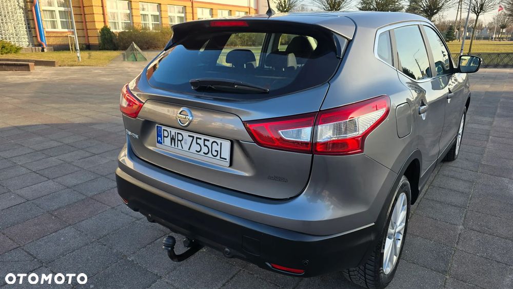 Nissan Qashqai 1.6 dCi Xtronic TEKNA+ - 6