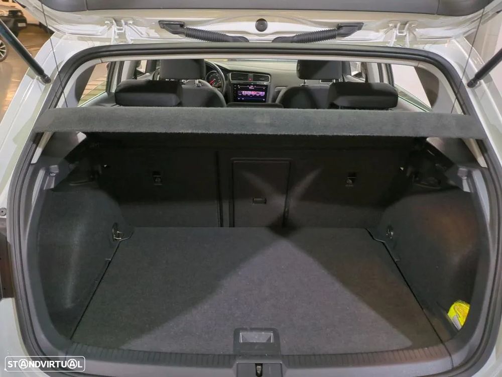 VW e-Golf AC/DC - 12