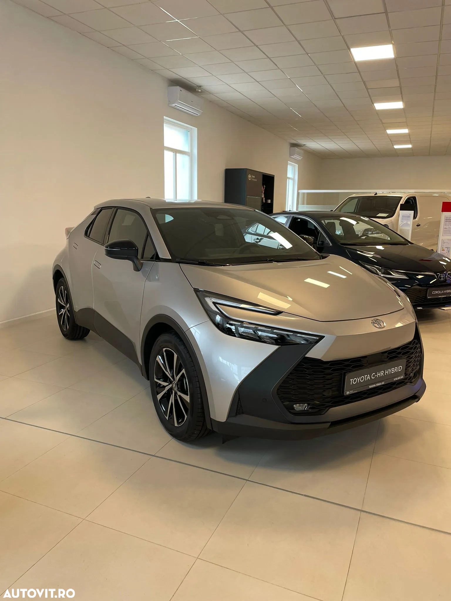 Toyota C-HR 2.0 HEV 197 CP 4x2 CVT Dynamic - 4