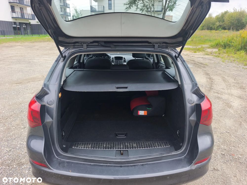 Opel Astra 2.0 CDTI Cosmo - 11