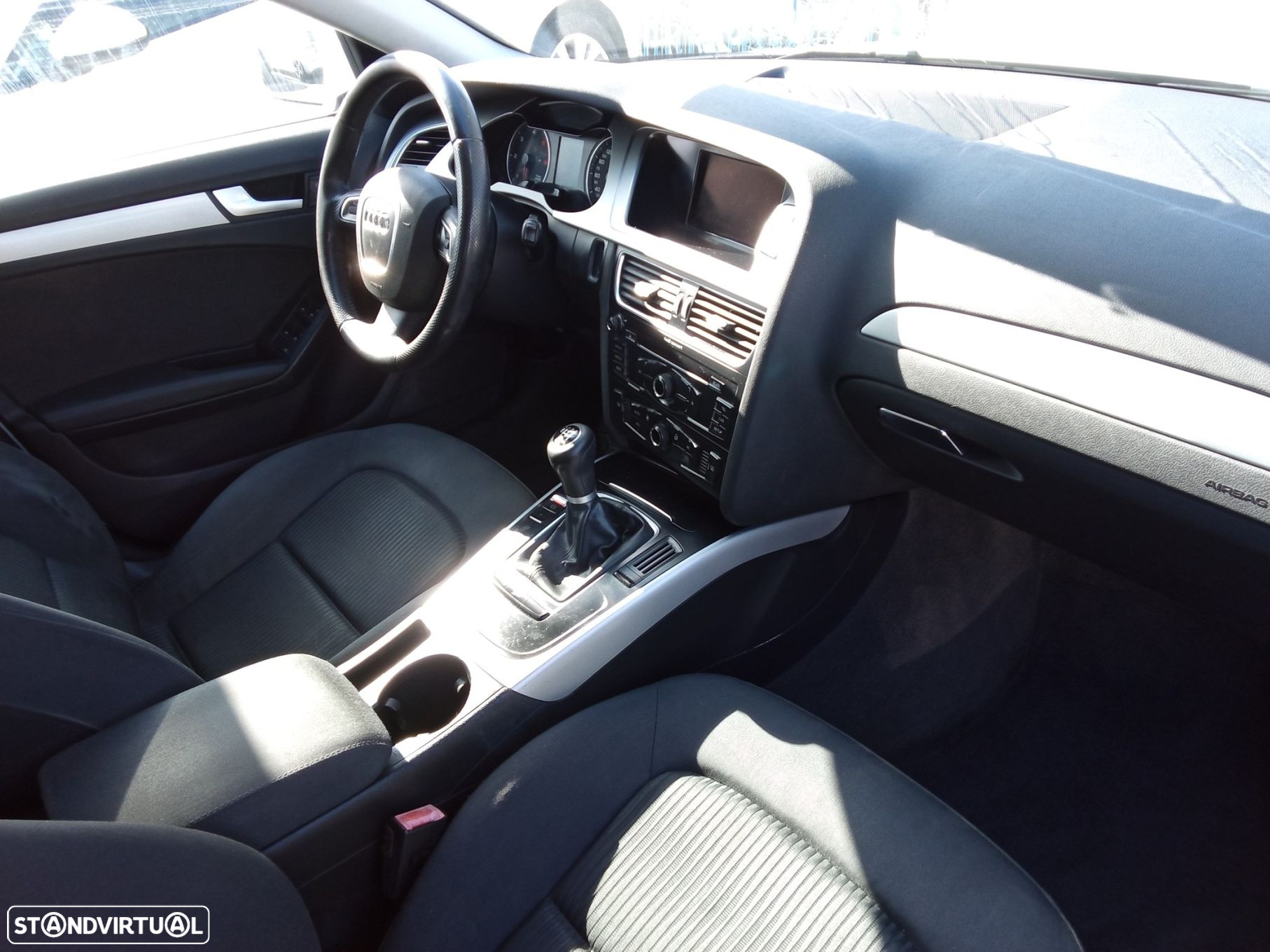 Audi A4 Avant 2.0 TDI Advance - 15
