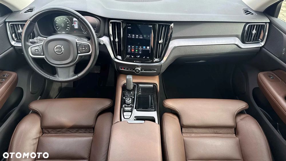 Volvo V60 T6 AWD Recharge Core - 7