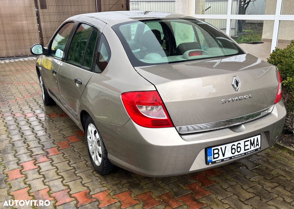 Renault Symbol - 5