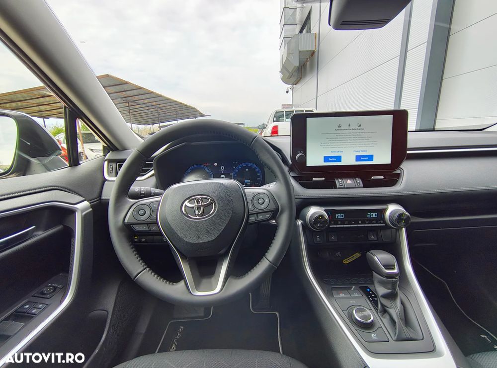 Toyota RAV4 - 9
