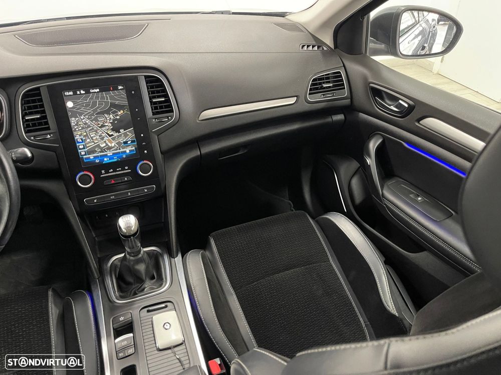 Renault Mégane Sport Tourer ENERGY dCi 130 INTENS - 22