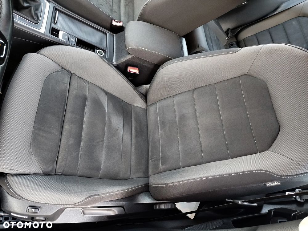 Volkswagen Golf 1.6 TDI (BlueMotion Technology) Comfortline - 28