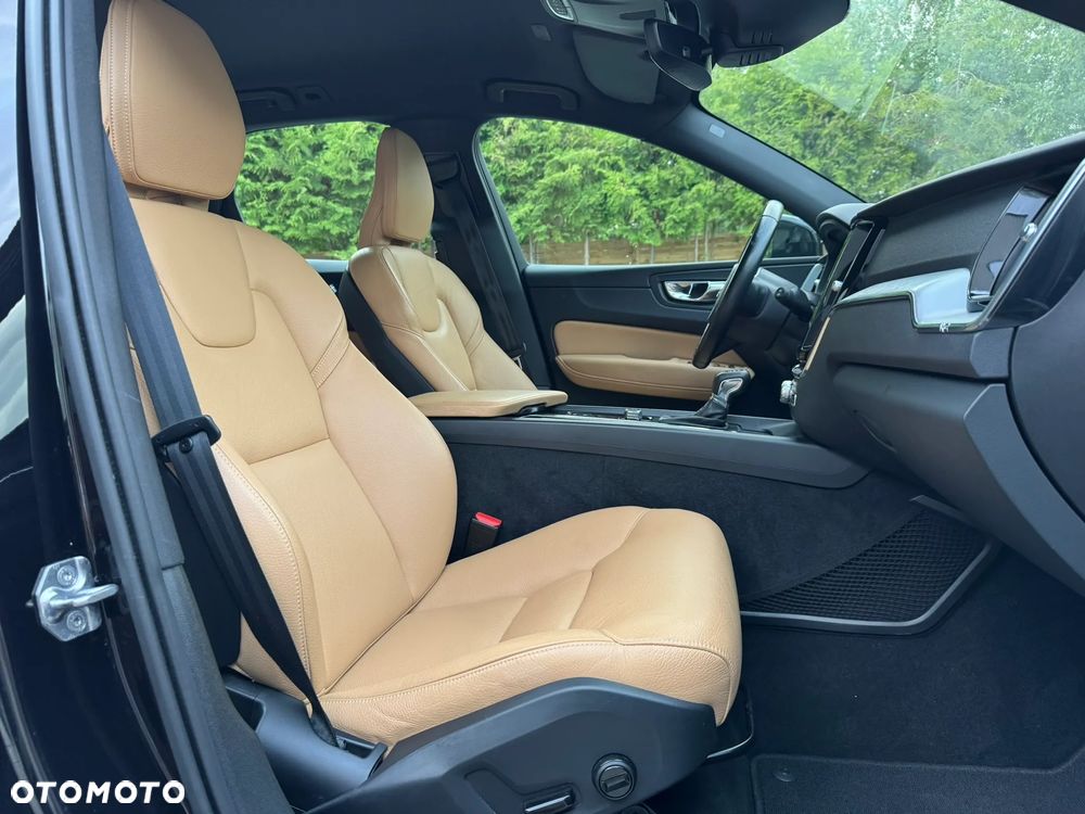 Volvo XC 60 D4 Geartronic Summum - 24