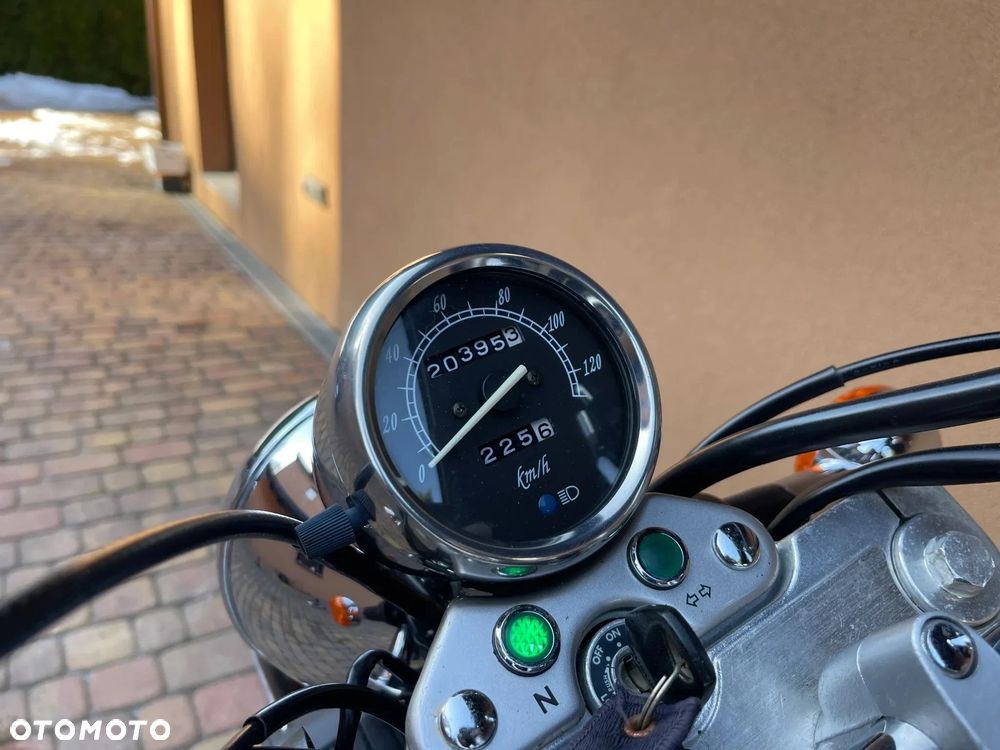 Suzuki Marauder - 12