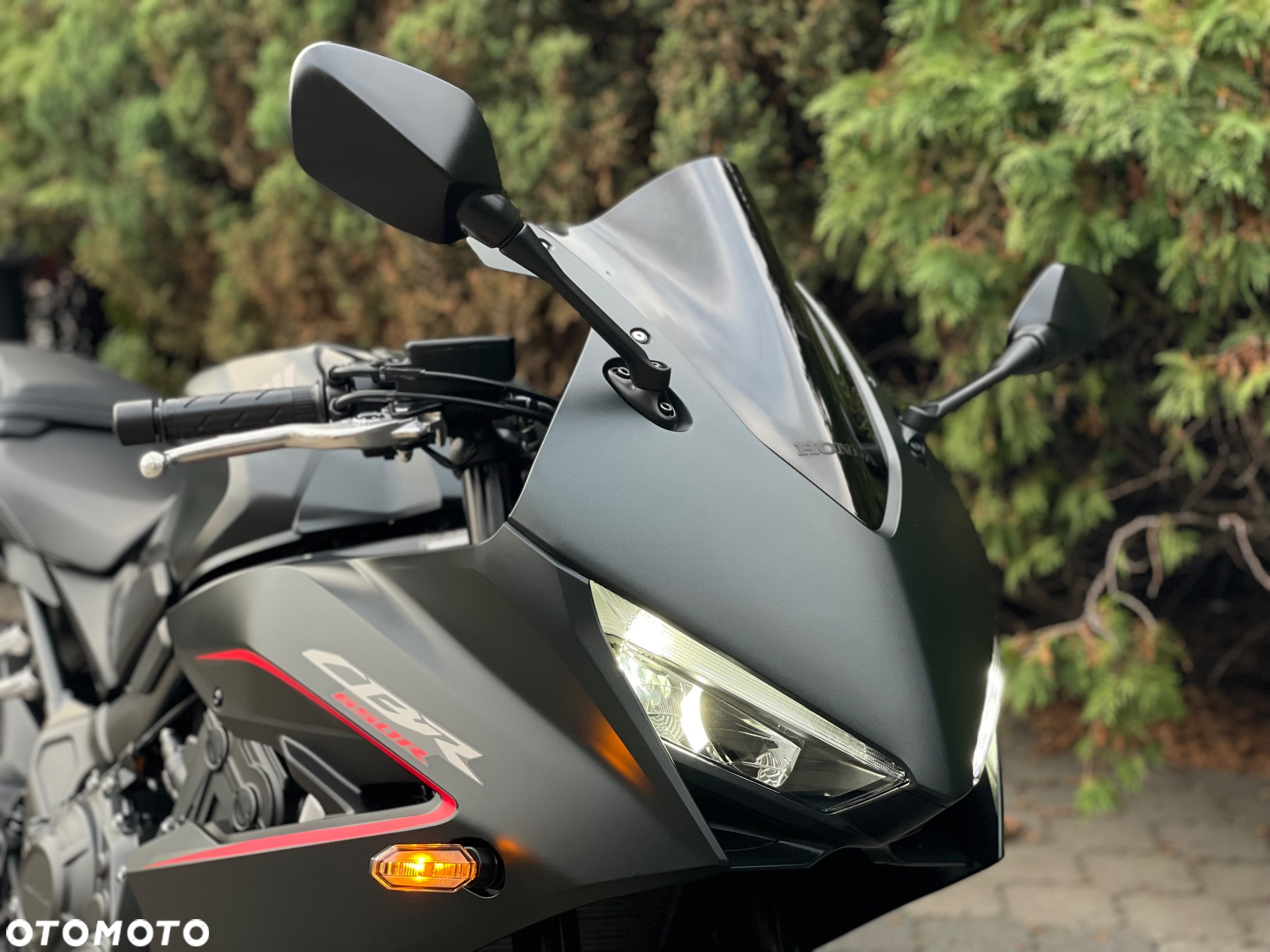Honda CBR - 9