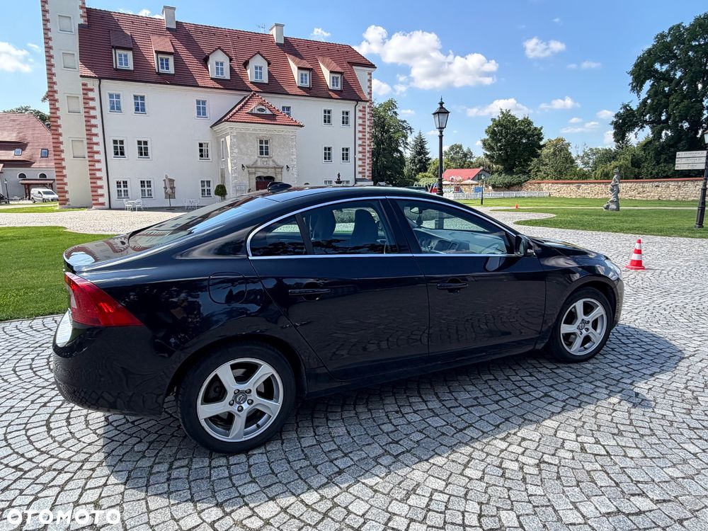Volvo S60 D2 - 3