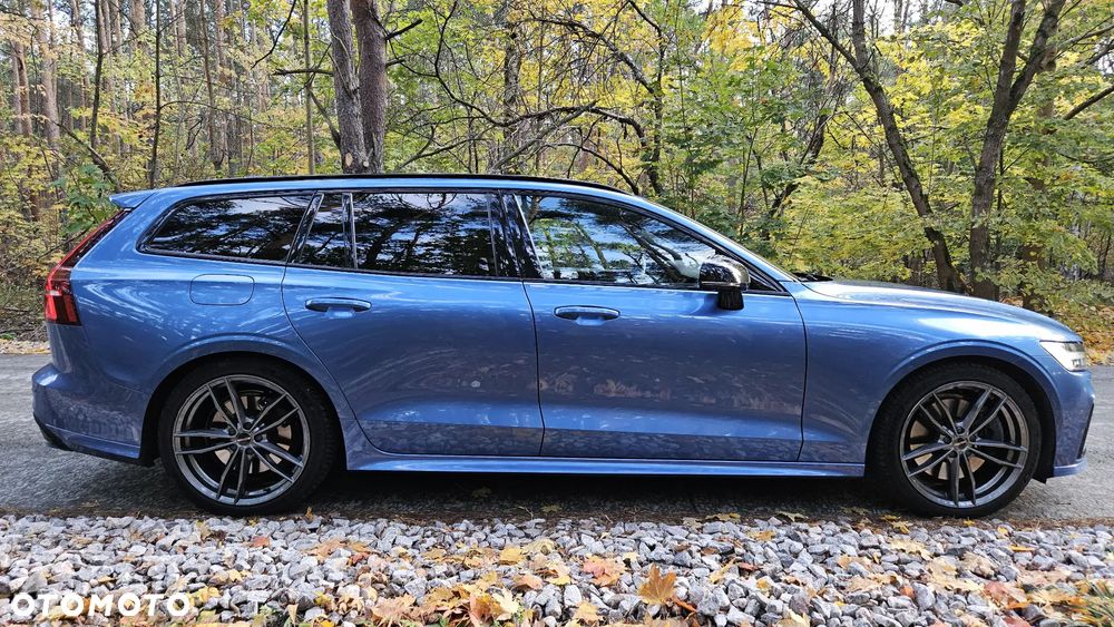 Volvo V60 T6 AWD R-Design - 9