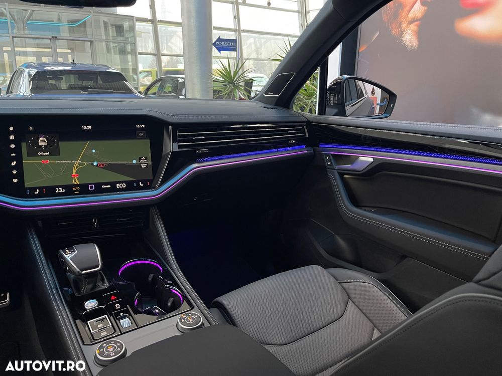 Volkswagen Touareg V6 TDI 4MOTION R-Line - 36