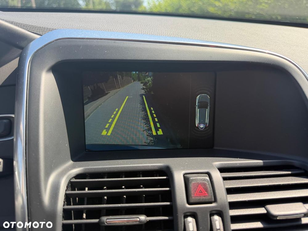 Volvo XC 60 D4 Geartronic Inscription - 16