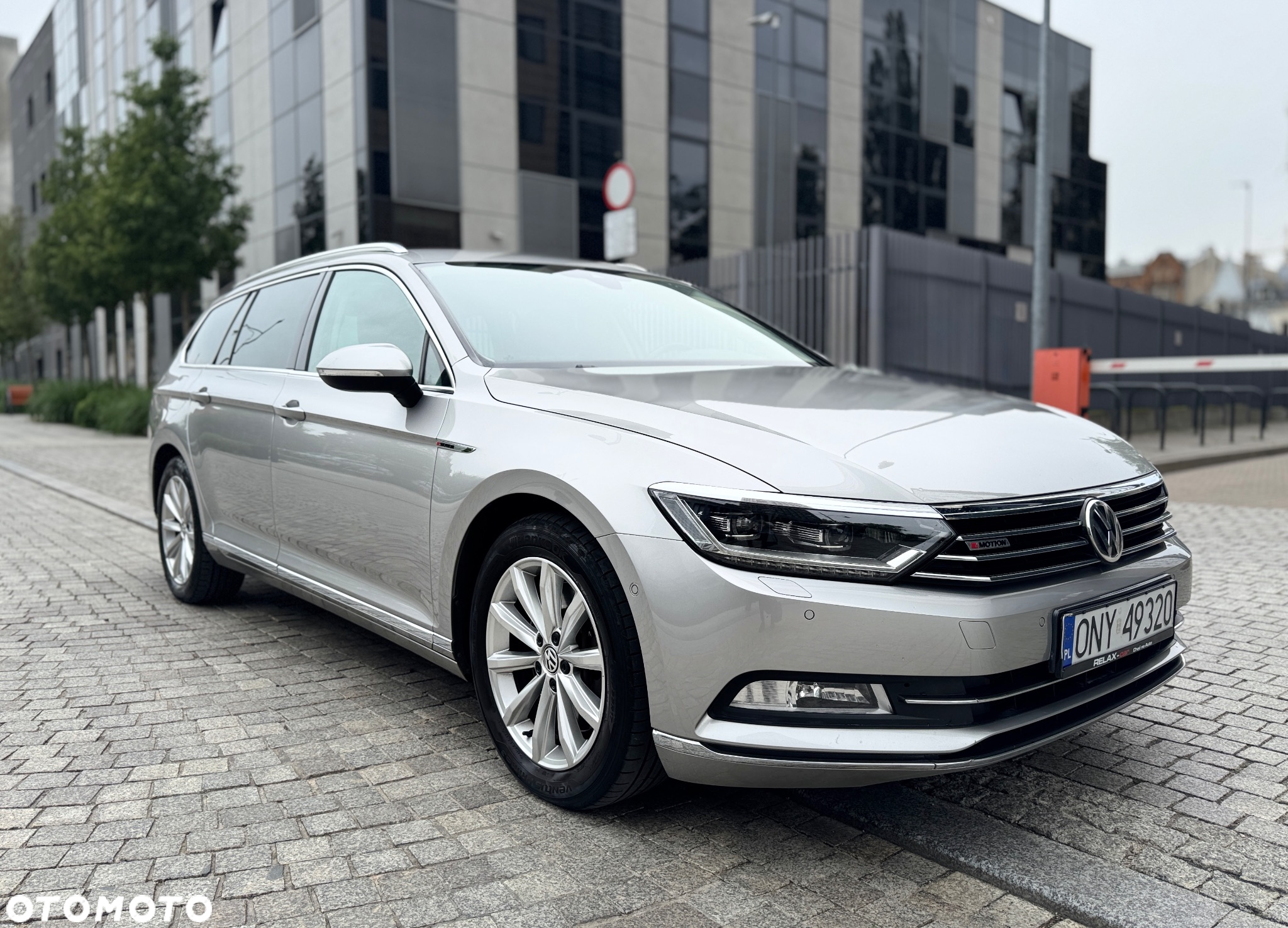 Volkswagen Passat 2.0 TDI 4Mot Elegance DSG - 3