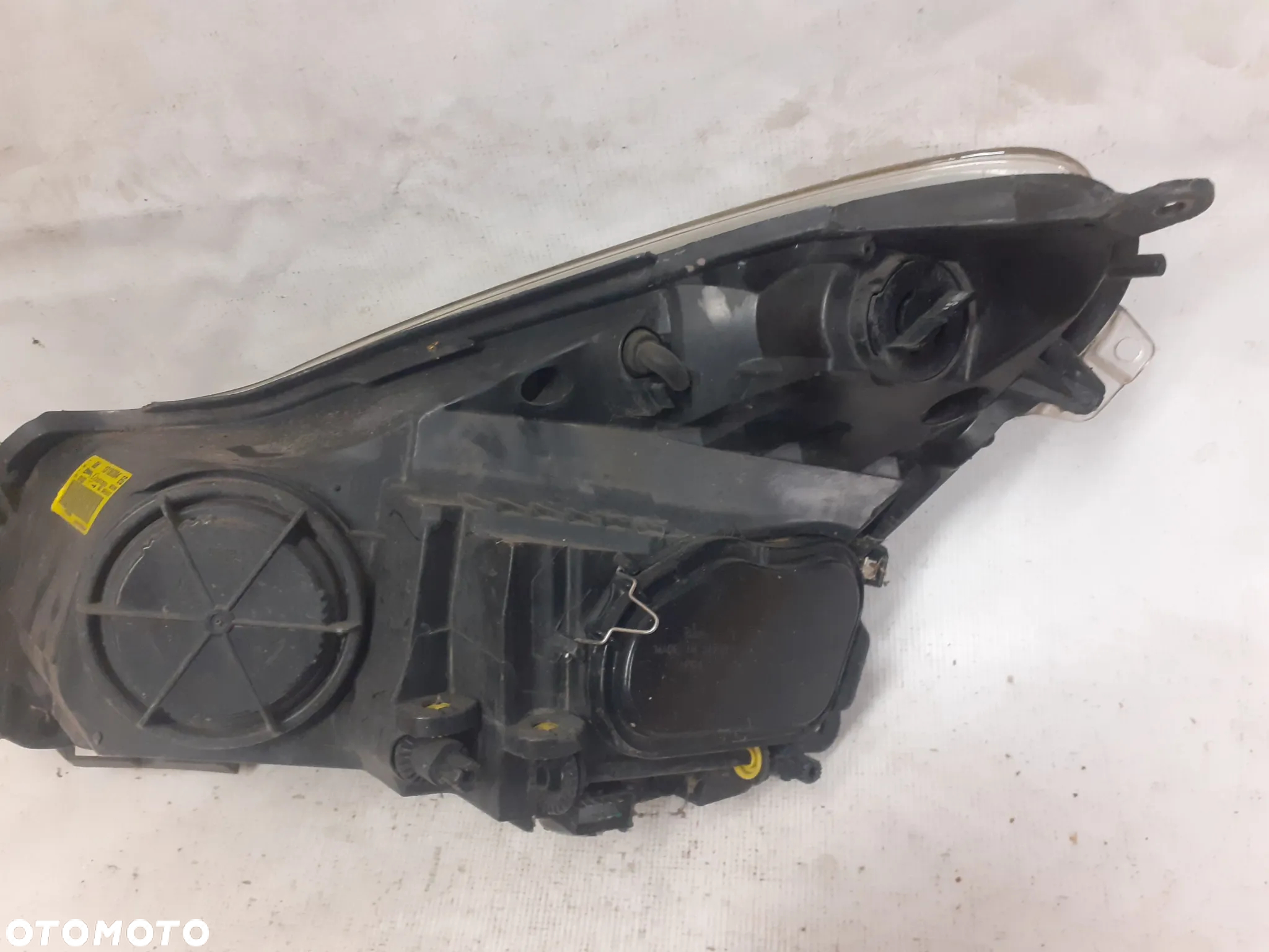 .   PRZOD PRZEDNIA LAMPA PRAWA OPEL CORSA D - 6