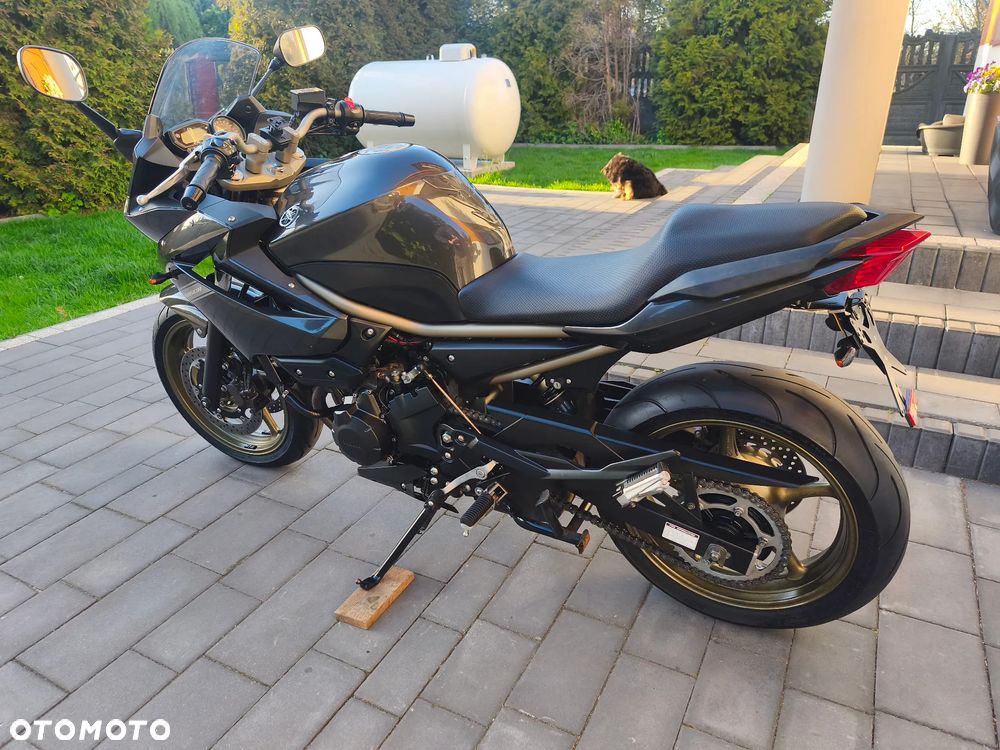 Yamaha XJ - 6