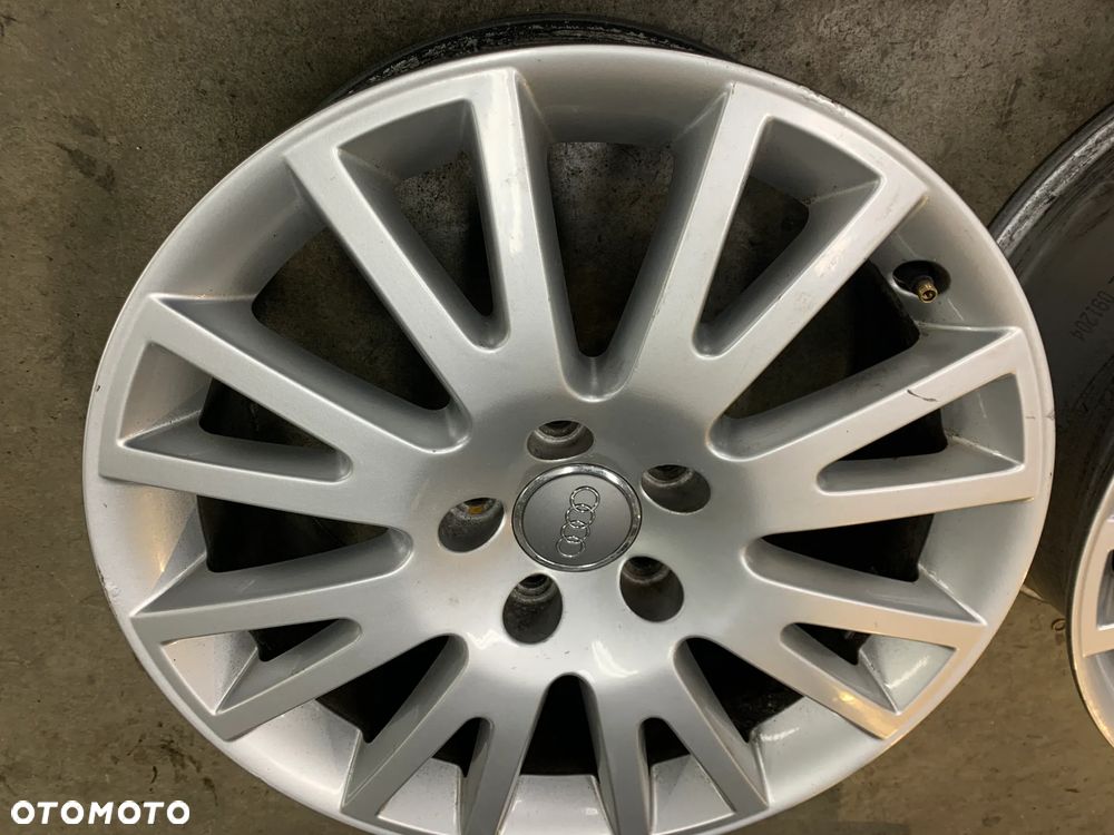 felgi aluminiowe 17" ET42 7J 4F0601025AC Audi A6 C6 2.7 FL Lift - 7