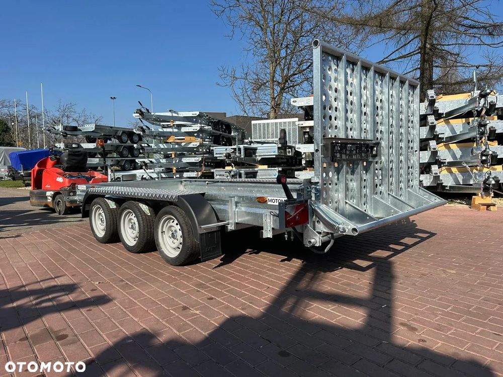 Inny Przyczepa do przewozu sprzętu budowlanego B 400/3 400x180 3500kg 3 osie pod koparke koparka walec MOTOMUS - 11