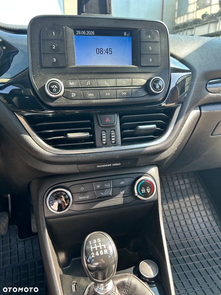 Ford Fiesta - 13