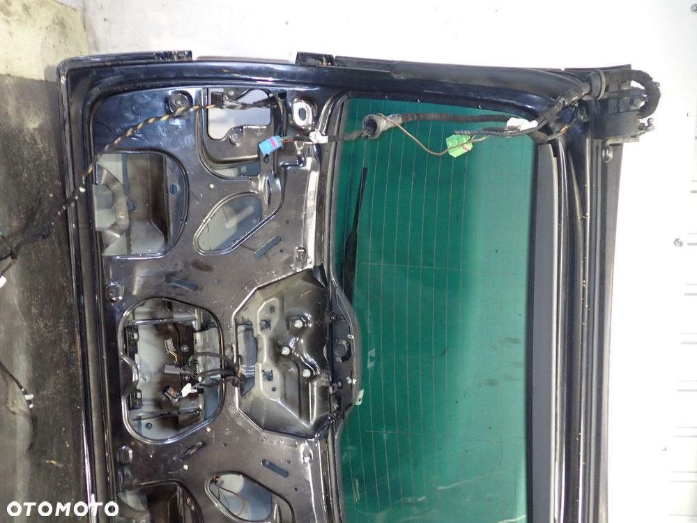 KLAPA TYŁ BAGAŻNIKA VOLKSWAGEN TOUAREG 5.0 - 12