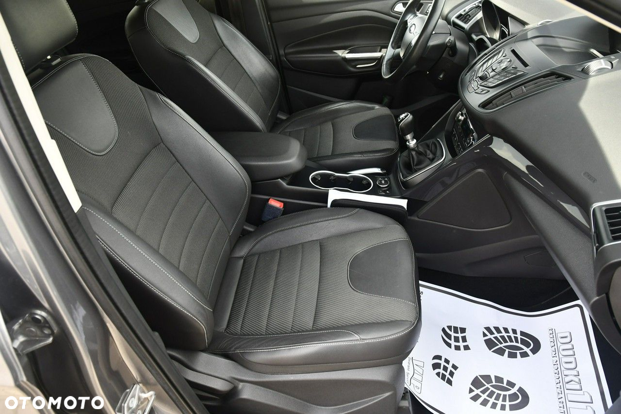 Ford Kuga - 23