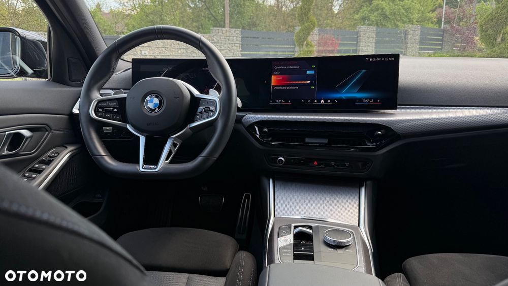 BMW Seria 3 330i xDrive M Sport sport - 7