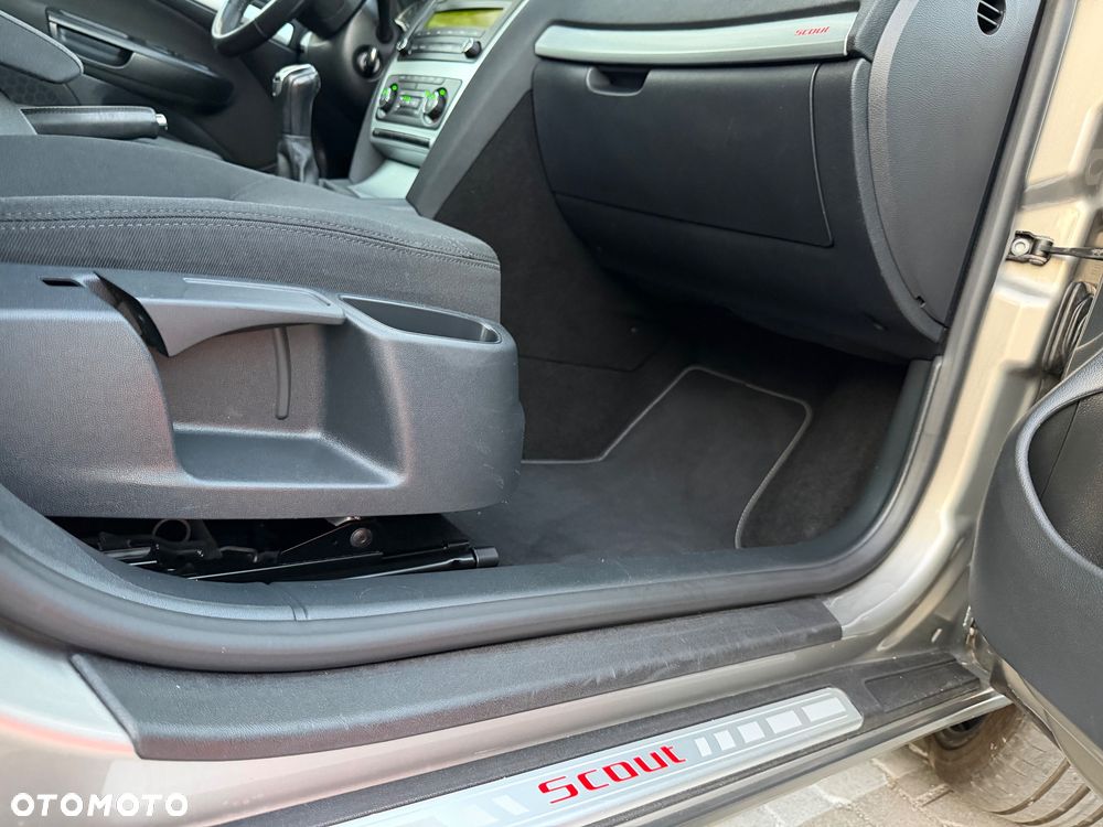 Skoda Octavia 2.0 TDI DPF 4x4 Scout - 29