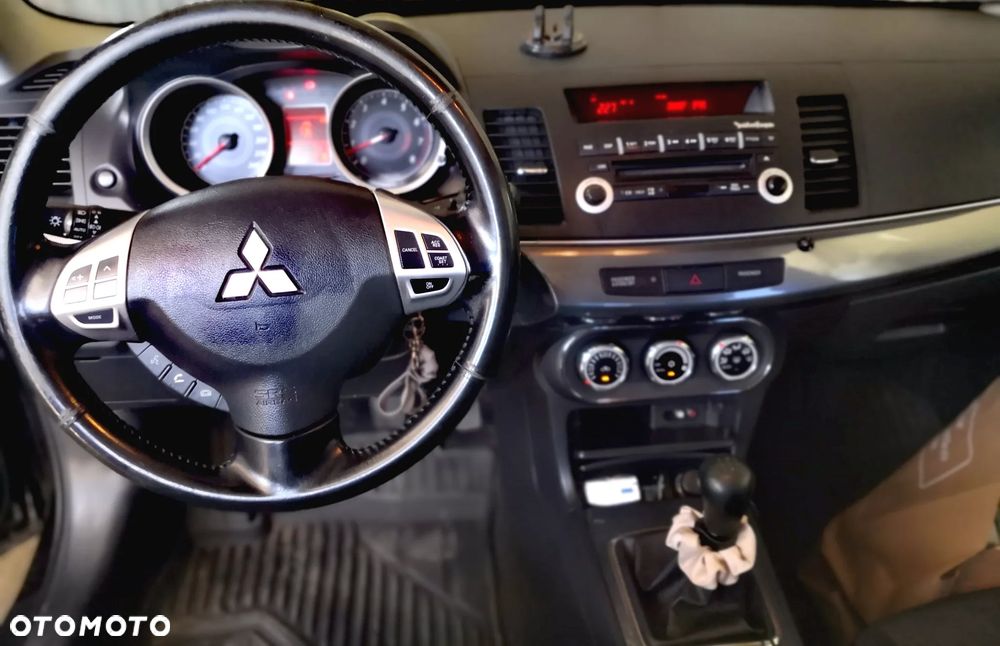 Mitsubishi Lancer 1.8 Instyle LPG - 6
