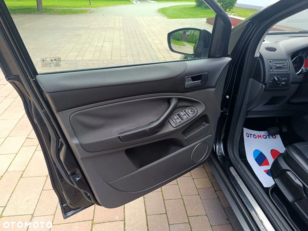 Ford Kuga 2.0 TDCi 4x4 Titanium - 24